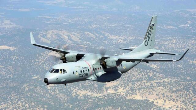 Llega el avión de rescate más grande del Ejército: supera los 550 km/h, fue fabricado en el país y es el orgullo de esta nación