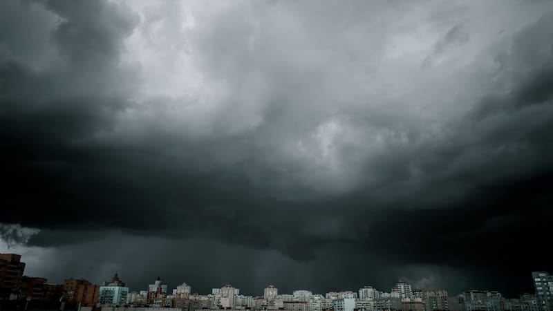 Lluvias de hasta 30 mm y granizo: alerta amarilla por tormentas el lunes a la noche en Chubut y Santa Cruz.