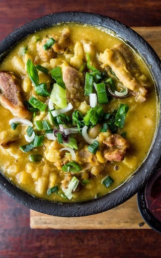La receta de locro de un histórico restaurante porteño para el Día de la Independencia: cómo prepararlo para celebrar el 9 de Julio con todo el sabor y la tradición
