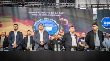 Cuenca petrolera y músculo político: el acto que reunió a actores clave del sector detrás de un líder sindical