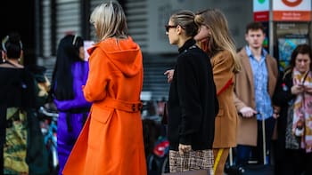 Las camperas anchas pasaron de moda y llega una nueva tendencia en abrigos para el invierno