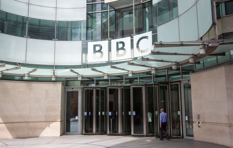 El objetivo es reducir un 10% de su presupuesto total antes de 2029.