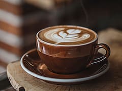 Café tostado natural o torrefacto: cuál es la diferencia y cuál conviene comprar