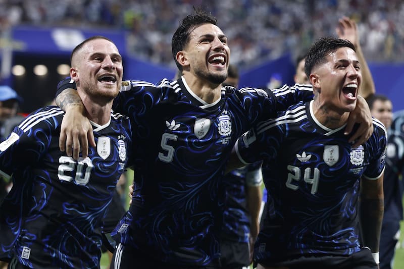 Los festejos tras el triunfo de la Selección