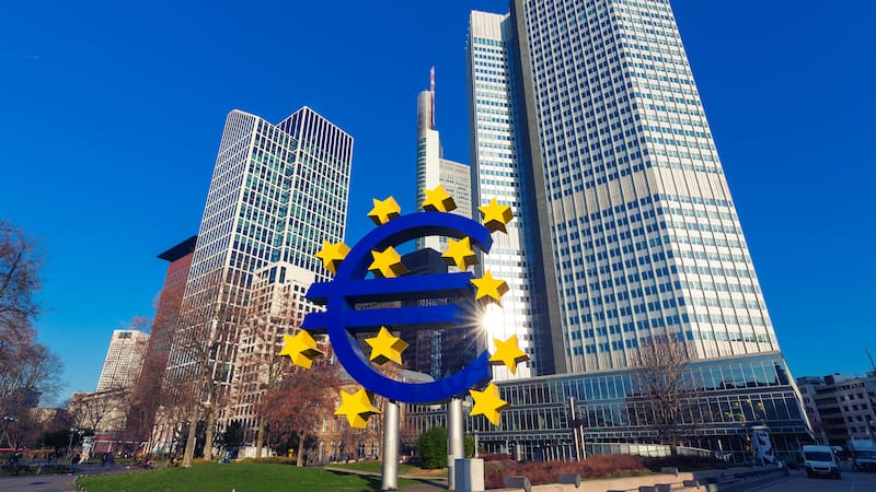 Los nuevos aumentos en el interés del BCE con motivo del ascenso de la inflación.