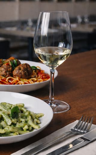 Chacarita no descansa: el nuevo restaurante que limpia de nostalgia la herencia italiana