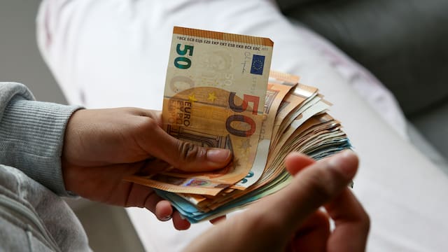 Los salarios aumentaron un 3,2% el año pasado: esta es la nueva cifra estimada para 2026