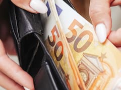 Los sindicatos afirman que 11 millones de personas tienen salarios estancados y reclaman por aumentos acorde a “récords históricos”