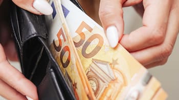 Los sindicatos afirman que 11 millones de personas tienen salarios estancados y reclaman por aumentos acorde a “récords históricos”