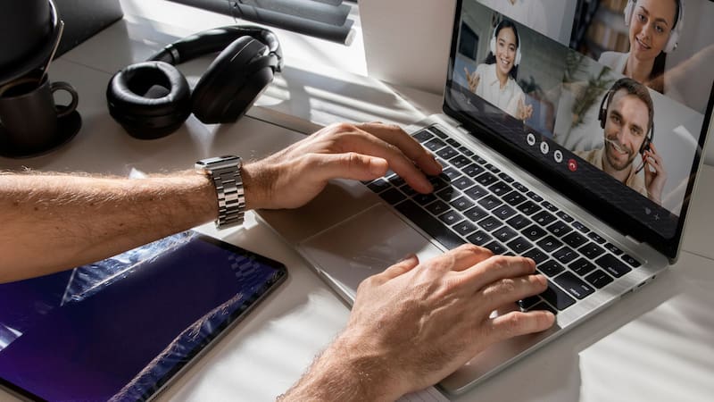 Los sindicatos piden regular el teletrabajo tras las recomendaciones de Bruselas para ahorrar energía. Foto: Freepik