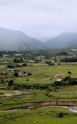 Está en Argentina pero solo se puede entrar desde Bolivia: el increíble pueblo escondido entre las selvas y la montaña