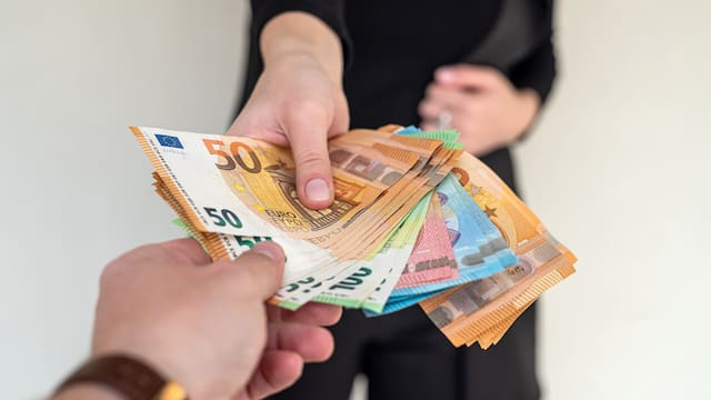 Los trabajos mejor pagados de España: las profesiones que superan los 110.000 euros al año