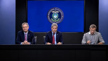 Caputo anunció créditos en dólares a empresas: cuánto espera movilizar y el plan para el FGS
