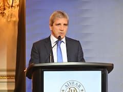 A pesar de la baja del tipo de cambio, el Tesoro compra dólares a cuentagotas, pero no para reservas