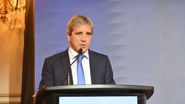 A pesar de que bajó el tipo de cambio, el Tesoro compra dólares a cuentagotas, pero no para reservas