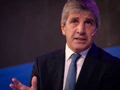 Prudencia, la palabra que aún manda a la hora de proyectar la deuda y el dólar