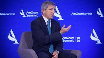 Caputo prometió una caída “importante” de la inflación y dejó un consejo clave a los empresarios