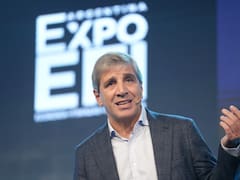 Rieles, uranio y asfalto: las tres piezas que mueve Caputo para “despertar” optimismo