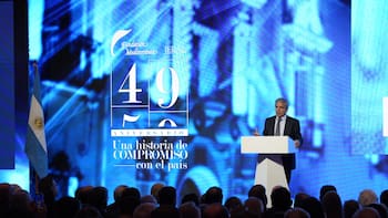 Caputo busca cerrar un ‘gap’ para el pago de deuda y asegura que se sobrecumple un pedido clave del FMI