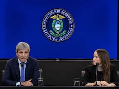 Inocencia Fiscal: Caputo presentó los cambios del nuevo proyecto para los “dólares del colchón”
