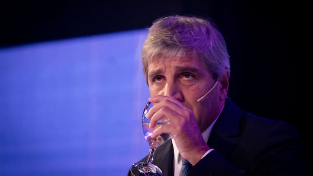 El exnúmero dos de Caputo lanzó una fuerte advertencia sobre el dólar: “Falta realismo...”