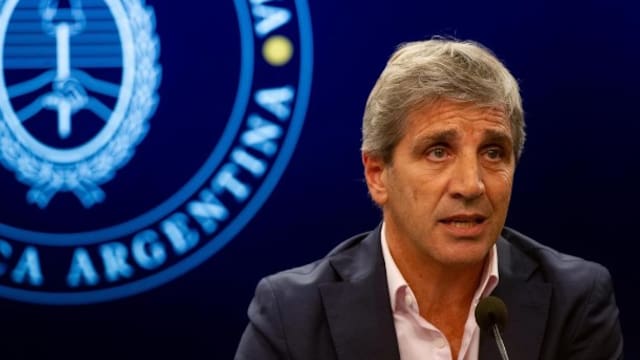 Tras superar el mayor vencimiento del año, el Gobierno enfrenta tres grandes “muros” de deuda: ¿qué espera el mercado?