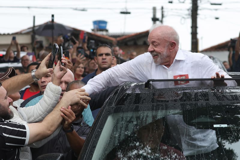 Lula afirmó que casi el 40% de los autobuses fue retirado de circulación en esa ciudad, y que ocurrió algo similar en otras localidades.