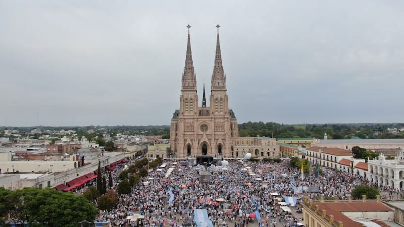 Peregrinación a Luján 2026: cómo estará el clima el fin de semana y qué llevar para caminar los 60 kilómetros.