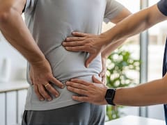 Cómo aliviar la lumbalgia: el ejercicio ideal para eliminar el dolor de espalda y fortalecer los músculos