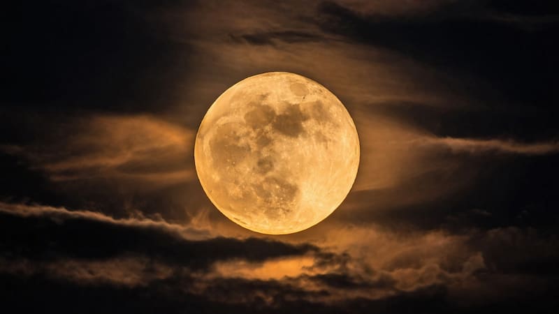 Una astronauta de Artemis reveló el secreto más profundo de la Luna: “Está en el corazón de…”.