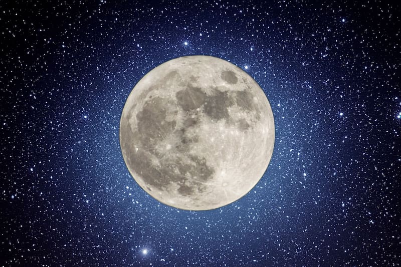 Llega la Luna llena de septiembre: cuándo y desde dónde se verá el fenómeno astronómico en el país. (Fuente: Shutterstock).