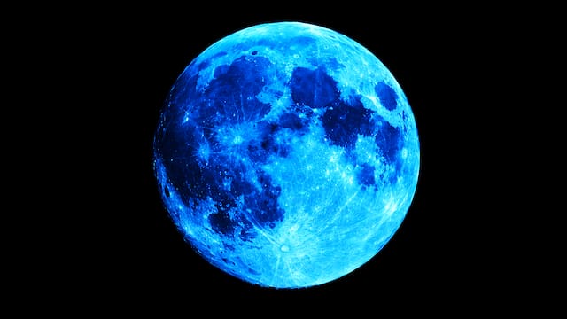 Llega la Luna Azul más impactante del año: cuatro planetas brillarán al mismo tiempo y el fenómeno tardará años en repetirse