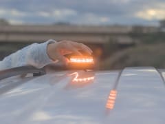 Confirmado por la DGT: a partir de ahora, todos los coches deberán llevar este objeto de forma obligatoria si no quieren ser multados