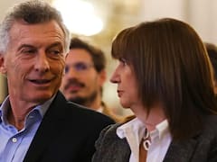 Mientras el PRO se viste de violeta, Macri empieza a buscar la salida