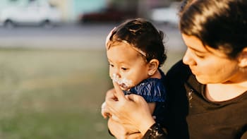 Oficial | Ley de Registro Civil les permite a las madres darles sus apellidos a los hijos sin priorizar al padre