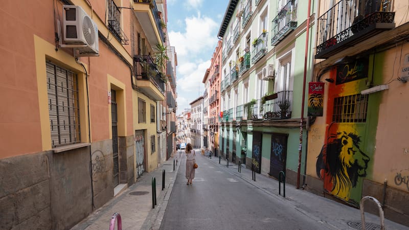 Abre una librería única para los amantes de la música: en Lavapiés se esconde el regalo perfecto para cualquier melómano.