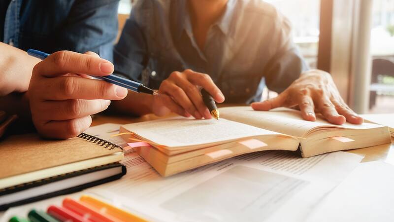La Beca MEC 2026/27 incluye ayudas para estudiantes de Bachillerato, FP, Grado y Máster.
