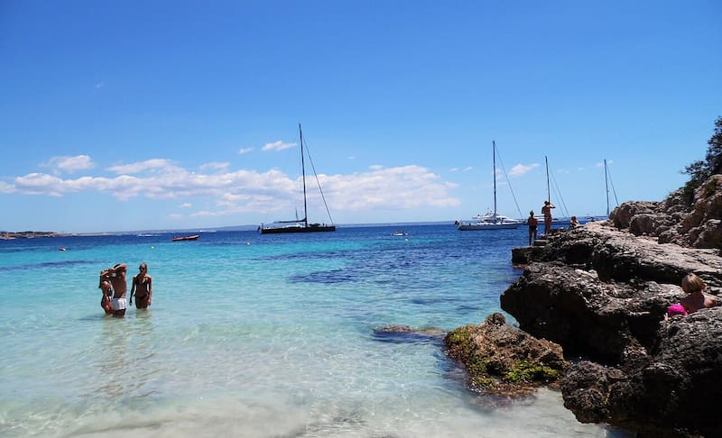 El Corte Inglés ofrece viajes a Maldivas en descuento: el paquete incluye vuelo, hotel y traslados. (Fuente: archivo).