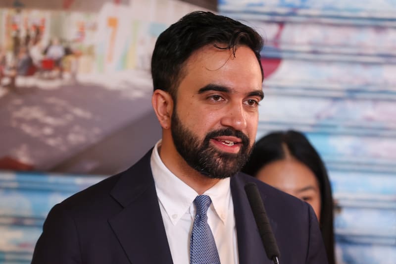 El proyecto busca crear un sistema con respaldo público que permita reducir el valor de las pólizas en edificios con alquiler regulado o vivienda accesible. Imagen: EFE.