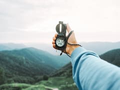 El liderazgo del “mientras tanto”: cómo dirigir en tiempos donde nada está quieto