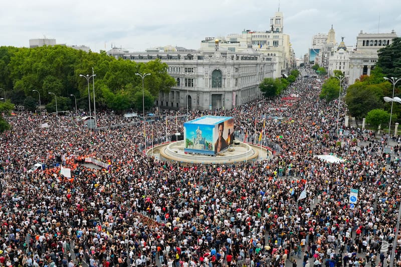 El multipropietario asegura que dejó de invertir en Cataluña hace dos años por las medidas adoptadas sobre el mercado de la vivienda.