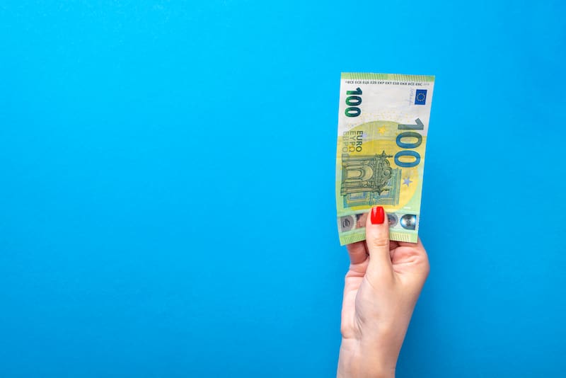 La gestión del bar se ofrece por solo 100 euros mensuales, un precio simbólico para asegurar su apertura.