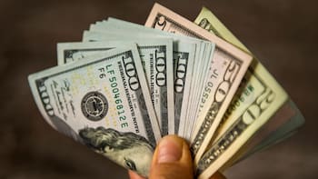 Recibir dólares del exterior sin perder plata: la forma que más conviene según monto y tiempo