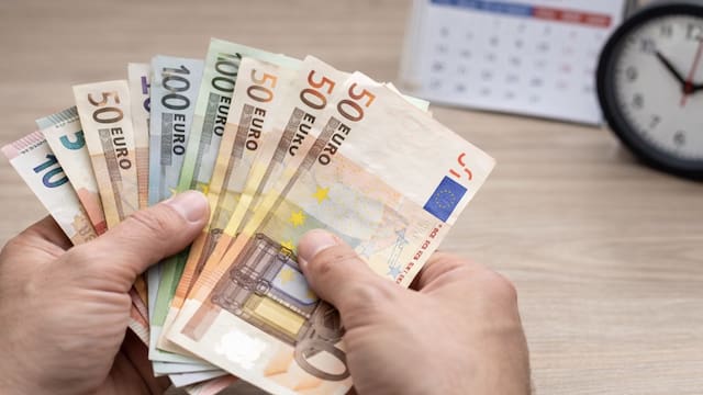 Aumenta el Salario Mínimo para todos: el Gobierno y los sindicatos acuerdan una suba a 1221 euros
