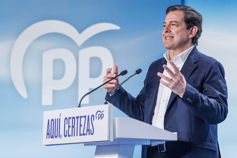 El candidato del PP a la reelección como presidente de la Junta de Castilla y León, Alfonso Fernández Mañueco, en un acto con motivo del Día Internacional de la Mujer en Burgos.