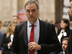 En plena crisis, Adorni esquiva su informe en el Senado y se espera su declaración jurada
