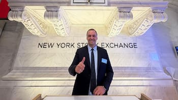 La “mano negra” detrás del video de Adorni, un favor en New York y la millonaria multa para FATE