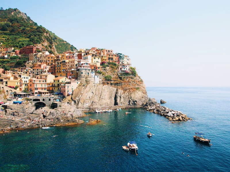 Buscan voluntarios para vivir en un paraíso de Italia a bordo de un yate.