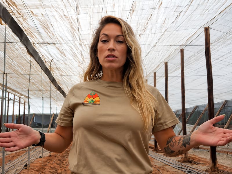 Mara, agricultora en Granada: “Dicen que no tienen para dar de comer a los niños y no aparecen” (Fuente: TikTok)