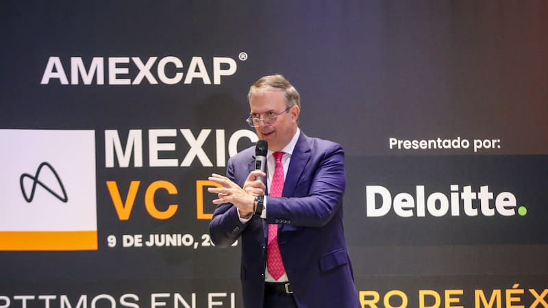 Marcelo Ebrard, titular de la Secretaría de Economía, en el Mexico VC Day, de Amexcap.